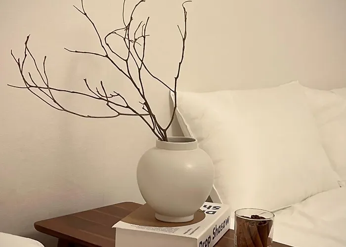 홍대,합정,상수역 10분 최대6명 감성 #1 Apartment