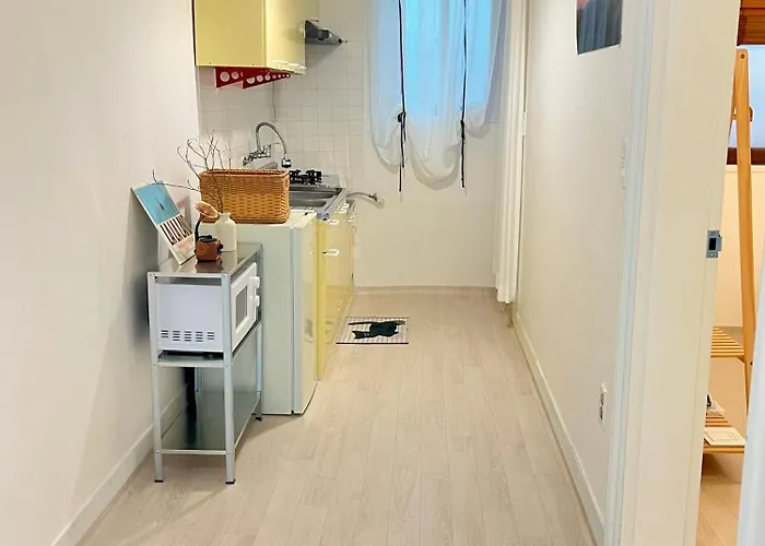 Apartment 홍대,합정,상수역 10분 최대6명 감성 #1 *